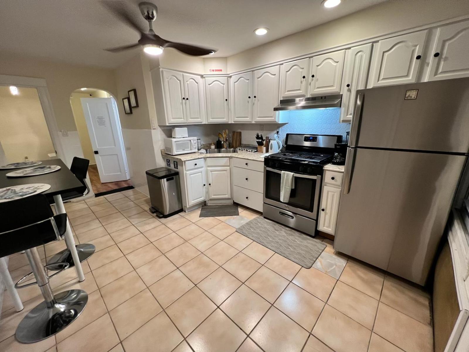 7-A Diamond In Yonkers Apartment Exterior photo